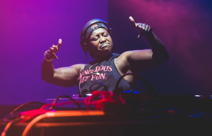DJ Canvas