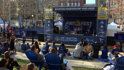 boston-marathon-fan-fest-1650077013 (1)