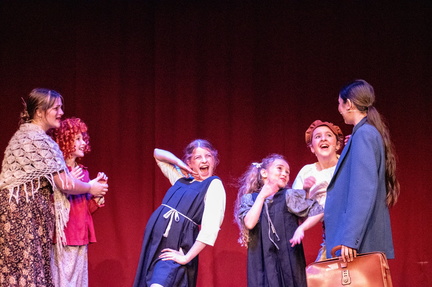 Leeds Youth Musical  Annie Jr