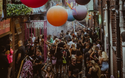 the secret courtyard party -hirst's yard