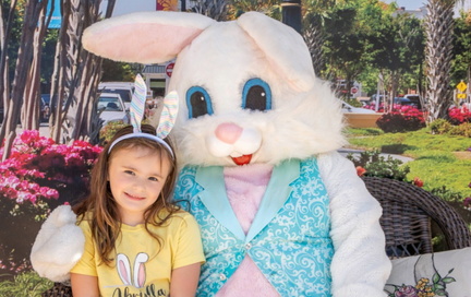 Complimentary Photos &amp; Visit with the Easter Bunny