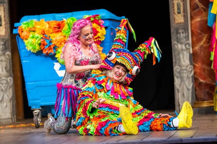 a-midsummer-nights-dream-julie-sorokurs-credit-tristram-kenton