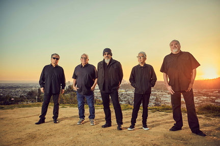 Los Lobos