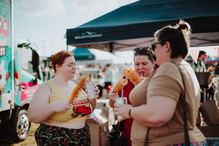 Street Feast .