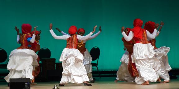 Kodaiyil Sillunu Dance