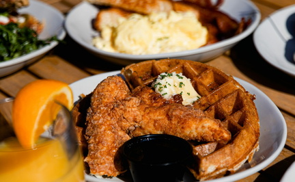 Brunch Buffet &amp; Bingo