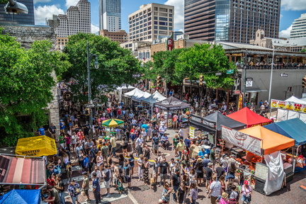 789c9-2019-05-04-fall-pecan-street-fest-105