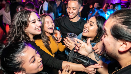 Peaches And Cream - A R&amp;B And Hip Hop Throwback Party