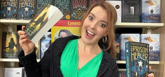 Lynette Noni