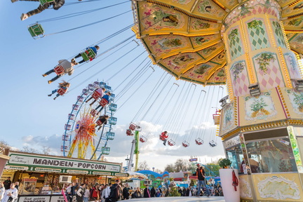 csm_Frankfurt-Fruehjahrs-Dippemess-Riesenrad-Kettenkarussell_a92f1d01ed