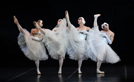 Les Ballets Trockadero de Monte Carlo.v1