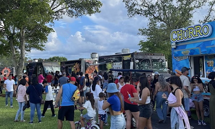 Food Trucks Saturdays