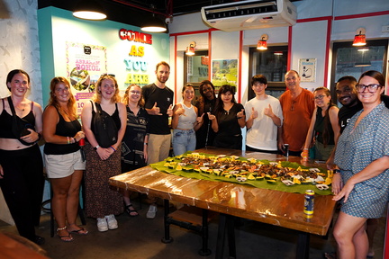 Filipino Boodle Fight Dinner &amp; Free Pub Crawl