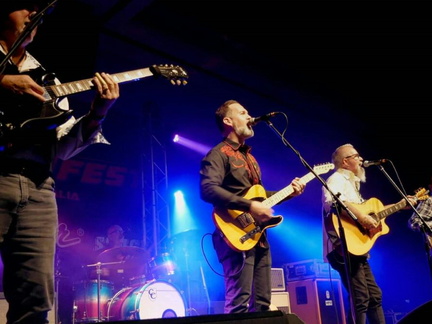 Australian Eagles &amp; Money for Nothin Dire Straits Experience