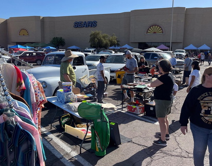 Sundays Art & Vintage Market