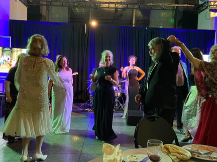 Royal Tulip Ball Albany