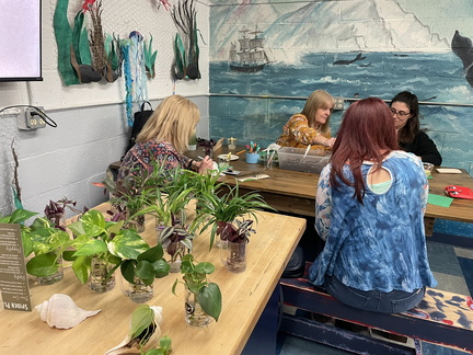 Crafts and Cocktails