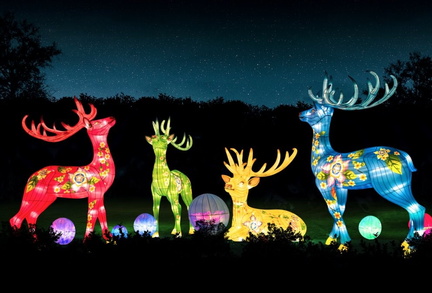 John Ball Zoo Lantern Festival