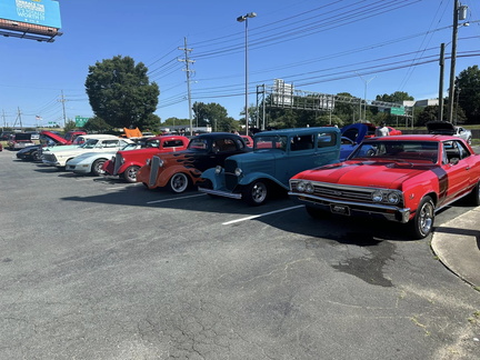 Antique Market Place Annual Car Cruise-In