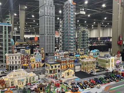 Brick Fan Expo