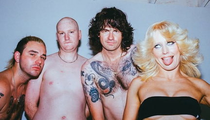 Amyl and The Sniffers