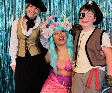 pirateansmermaidpic_836F7664-11A1-4A0B-A36269F537599E42_72da8af2-802d-4ca9-a74ca7d9e2f3aeaa