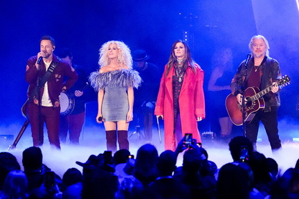 Opry Country Christmas