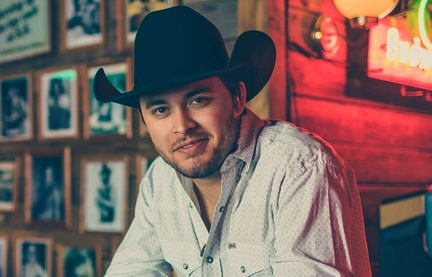 Clay Hollis