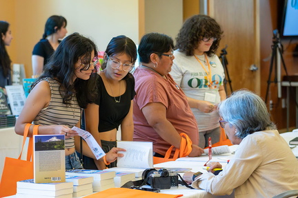 Feria del Libro Oregon Book Fair