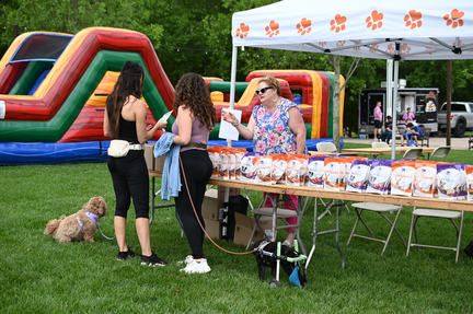 Annual Waggin’ Tail