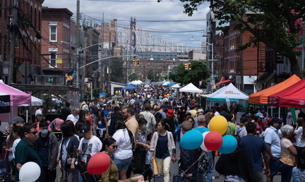 LIC Springs Street Festival