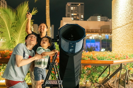 Rooftop Stargazing - Royal Hawaiian Center