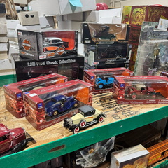 4th on 4th Flea Market