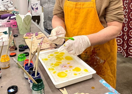 Marbling a Bandanna