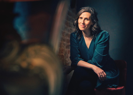 Singer-Songwriter Edie Carey