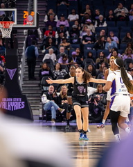Golden State Valkyries vs. Minnesota Lynx