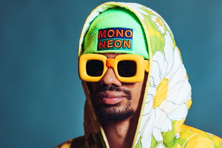 MonoNeon