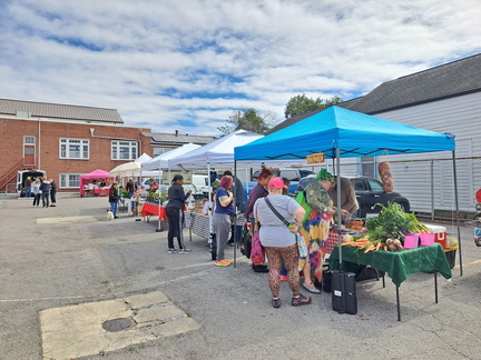Community Farmers Market