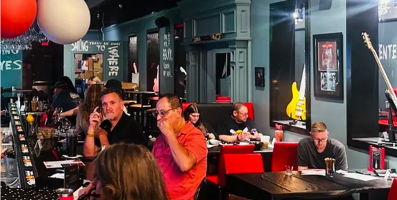 Trivia Night Vinsar's Lounge
