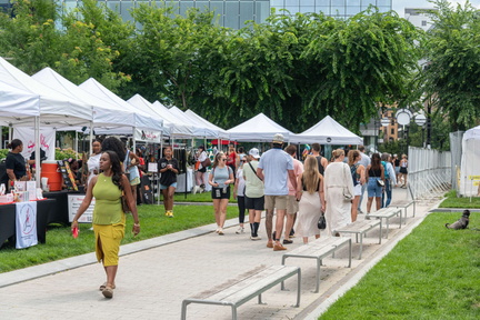 Seaport Summer Market
