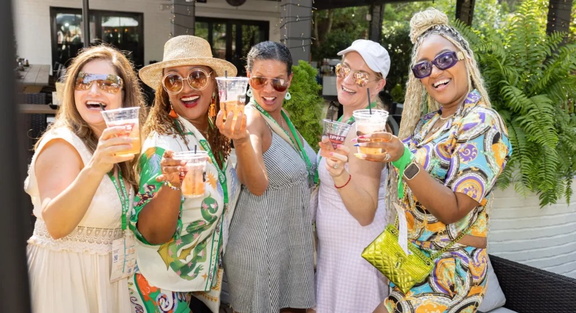 Boozy Brunch Bar Crawl