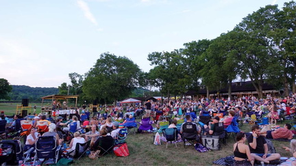 Full Moon Pickin' Party