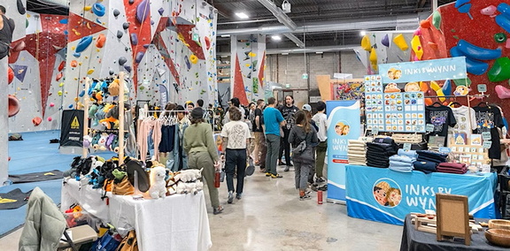 Clmbr Arts Mrkt - Hub Climbing