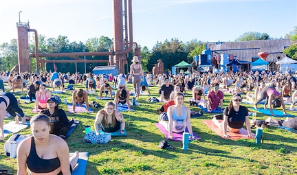 Yerbana Yoga in the Park