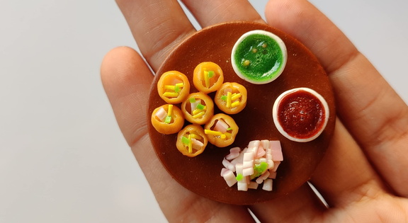 Clay Miniature Magnet