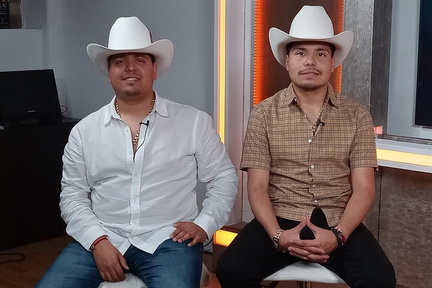 Arriba La Compañia - Los Dos de Tamaulipas