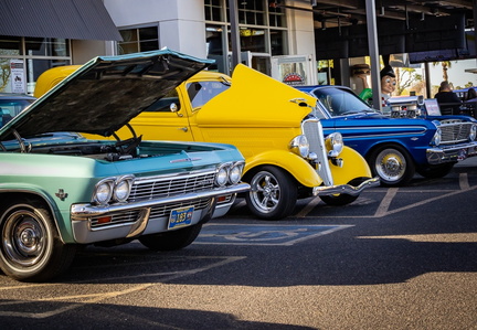 Saturday Night Car Show