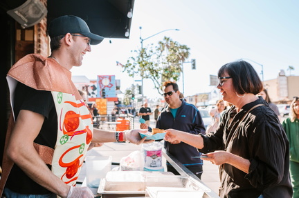 Stroll &amp; Savor Sip &amp; Shop
