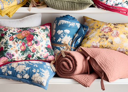 Design Class: How To Layer Bedding Prints & Patterns