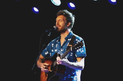 Andrew Belle